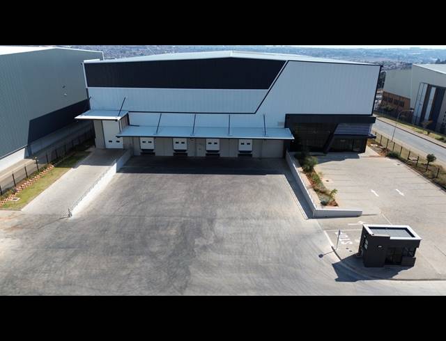 5,393M² WAREHOUSE TO LET IN LINBRO PARK